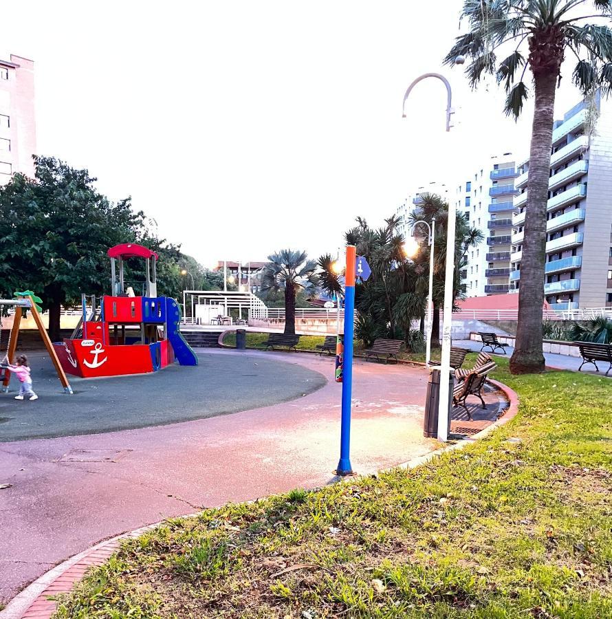 Small Lux Beachcity Close To The River,Metro And Parking Бильбао Экстерьер фото